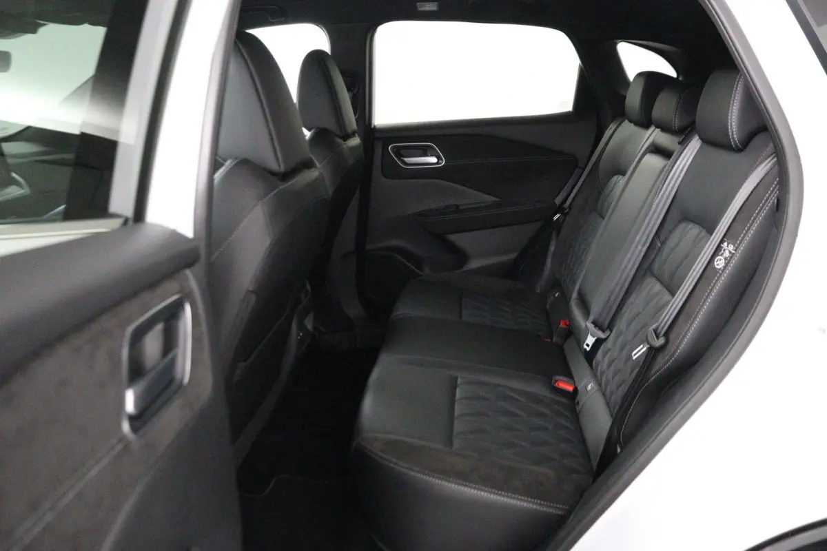 1.3 MHEV Xtronic Tekna Plus | Lederen Bekl. | Panoramadak | BOSE Audio |