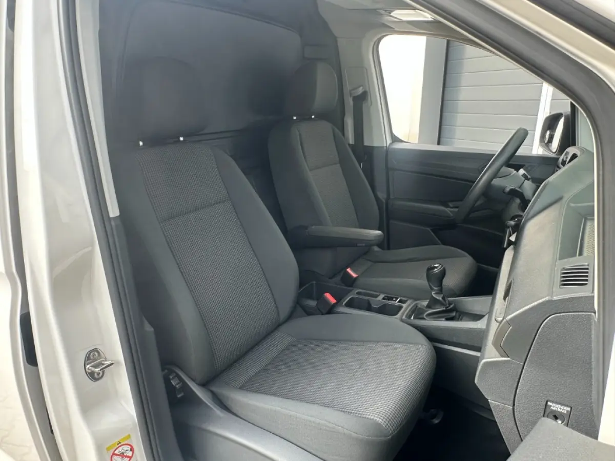 2.0 TDI 6-bak bj2021 *Airco *Cruise *Apple carplay *Trekhaak *NL auto