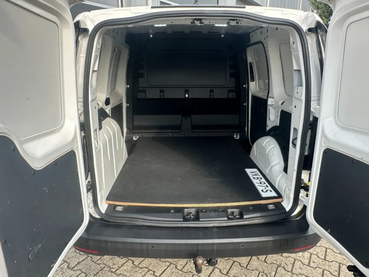 2.0 TDI 6-bak bj2021 *Airco *Cruise *Apple carplay *Trekhaak *NL auto