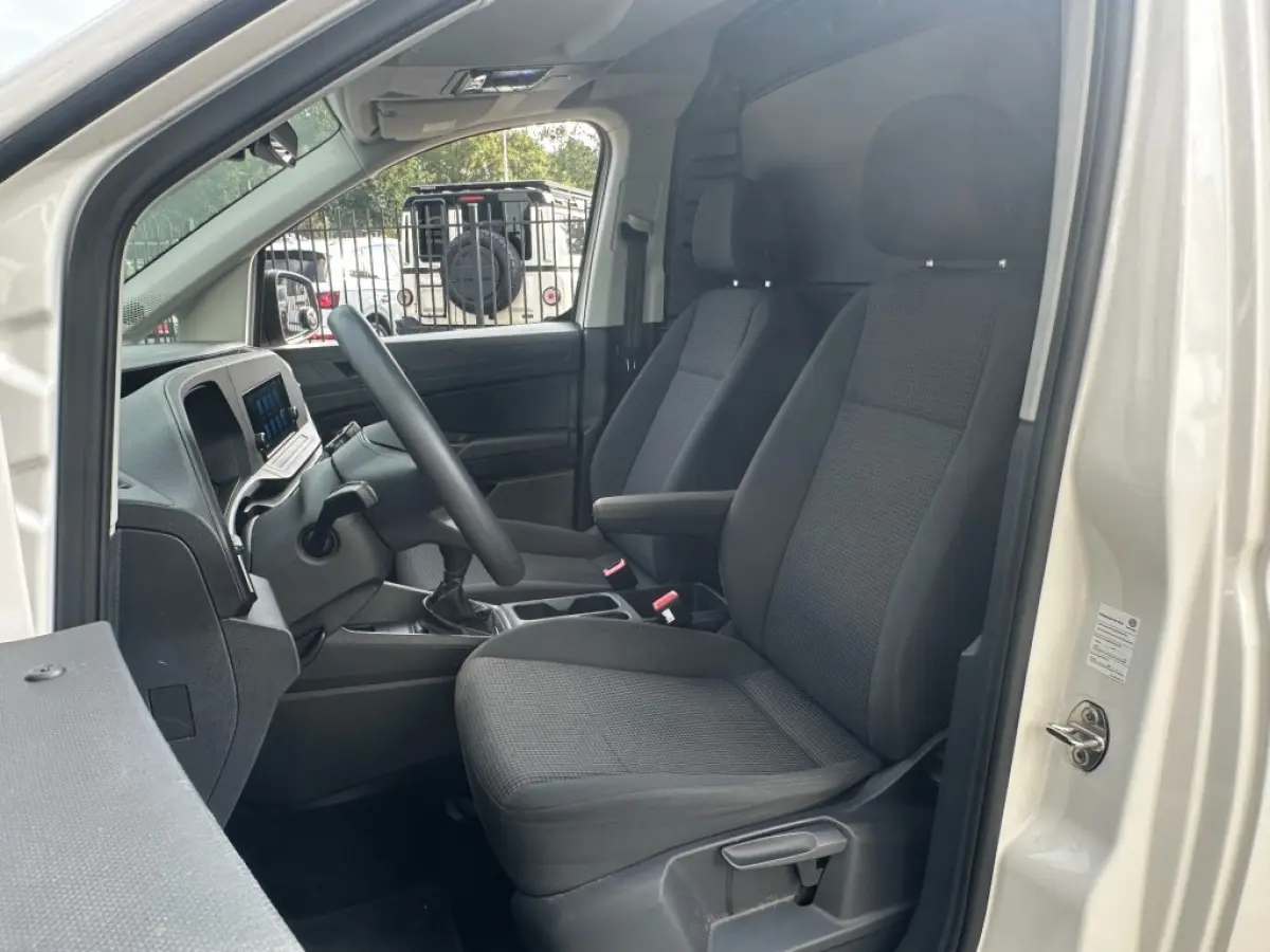 2.0 TDI 6-bak bj2021 *Airco *Cruise *Apple carplay *Trekhaak *NL auto