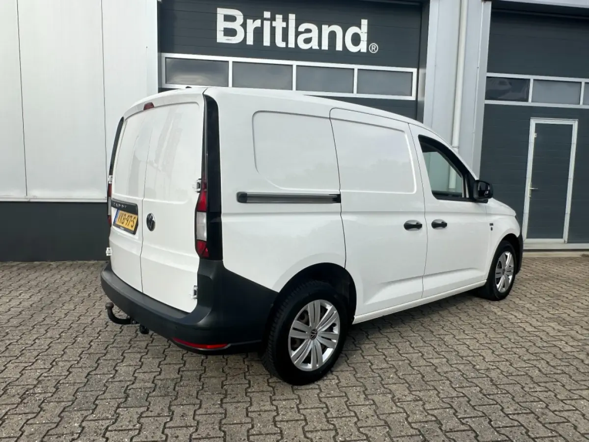 2.0 TDI 6-bak bj2021 *Airco *Cruise *Apple carplay *Trekhaak *NL auto