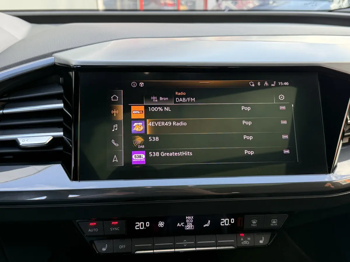 BWJ 2021 40 Launch edition 204 PK S Competition 77 kWh ADAPTIVE CRUISE | 360 CAM. | KEYLESS | PANODAK | MEMORY | RS STOELEN | HUD | DODE HOEK | ELKTR.STOELEN | LEDER | STOELVERW. | ELEK. KLE