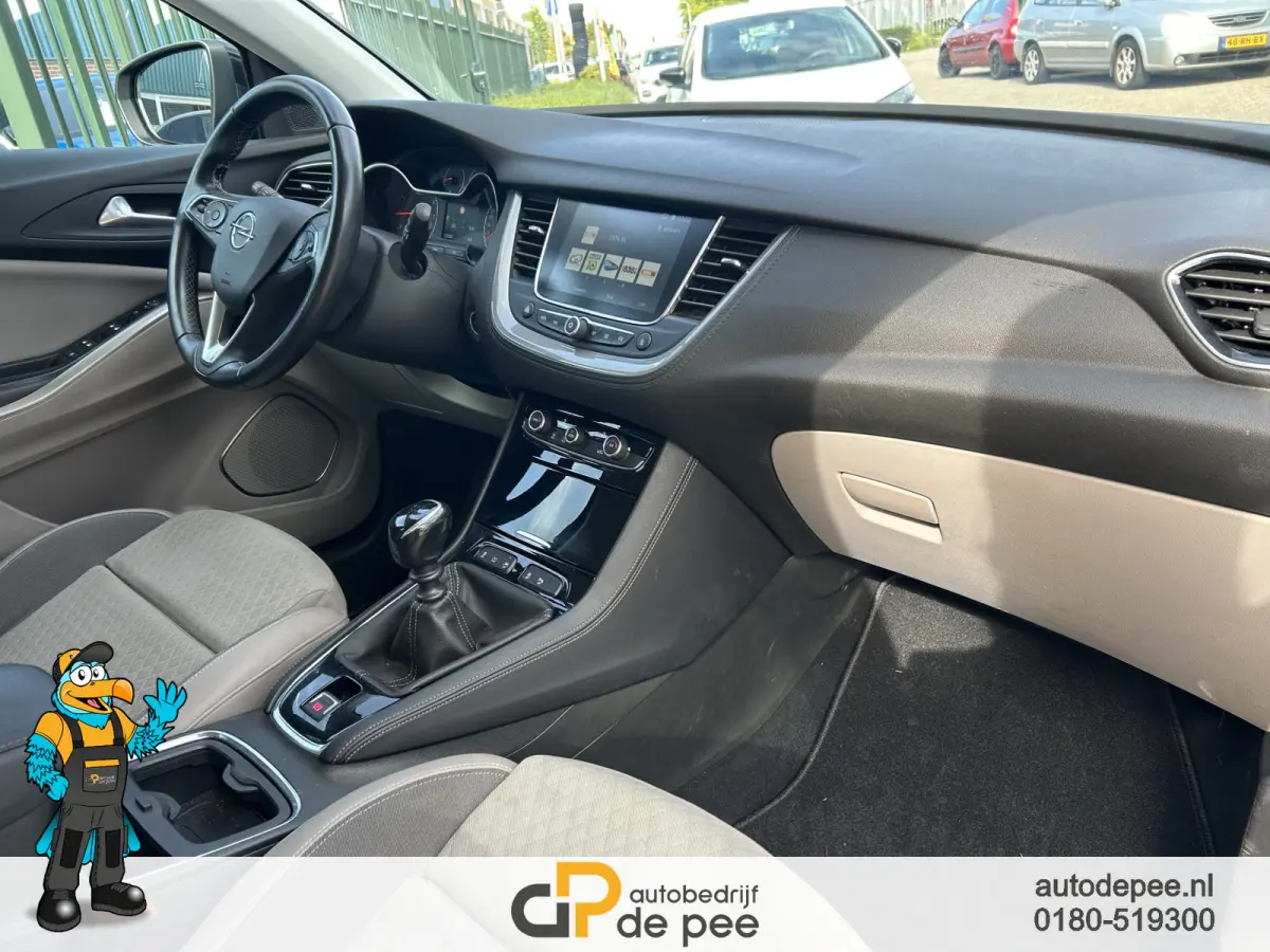 1.2 Turbo Business Executive GARANTIE/NW.DISTRI/CARPLAY/CLIMA/CAMERA/CRUISE/NAVI/TREKHAAK rijklaarprijs!