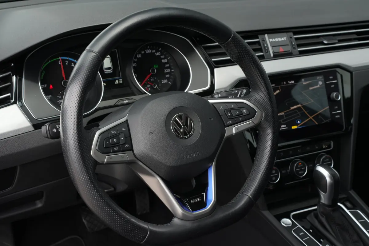 1.4 TSI PHEV GTE Business SOH 92% | Achteruitrijcamera | Cruise control adaptief | Keyless entry