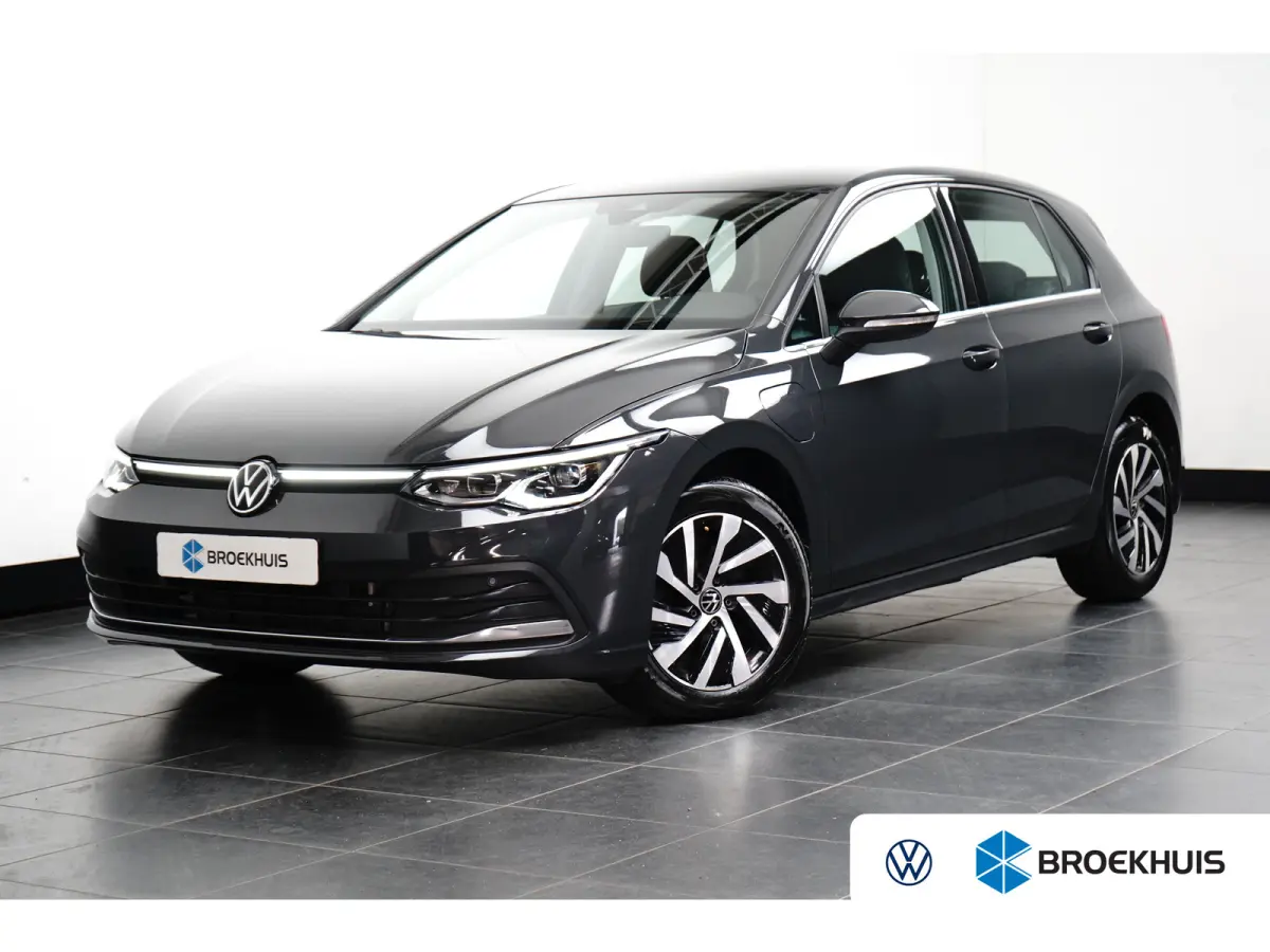 1.4 eHybrid Style l Elektr. Stoel incl Memory l Trekhaak Elektr. l Velours Bekleding l Stoelverwarming l Side Assist l Sensoren voor en achter l