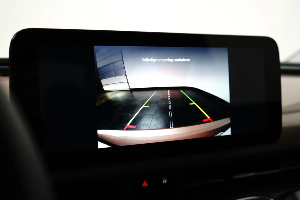 3+1 Icon 42 kWh 118 pk | Stoelverwarming | 16 inch LM-Velgen | Apple Carplay |