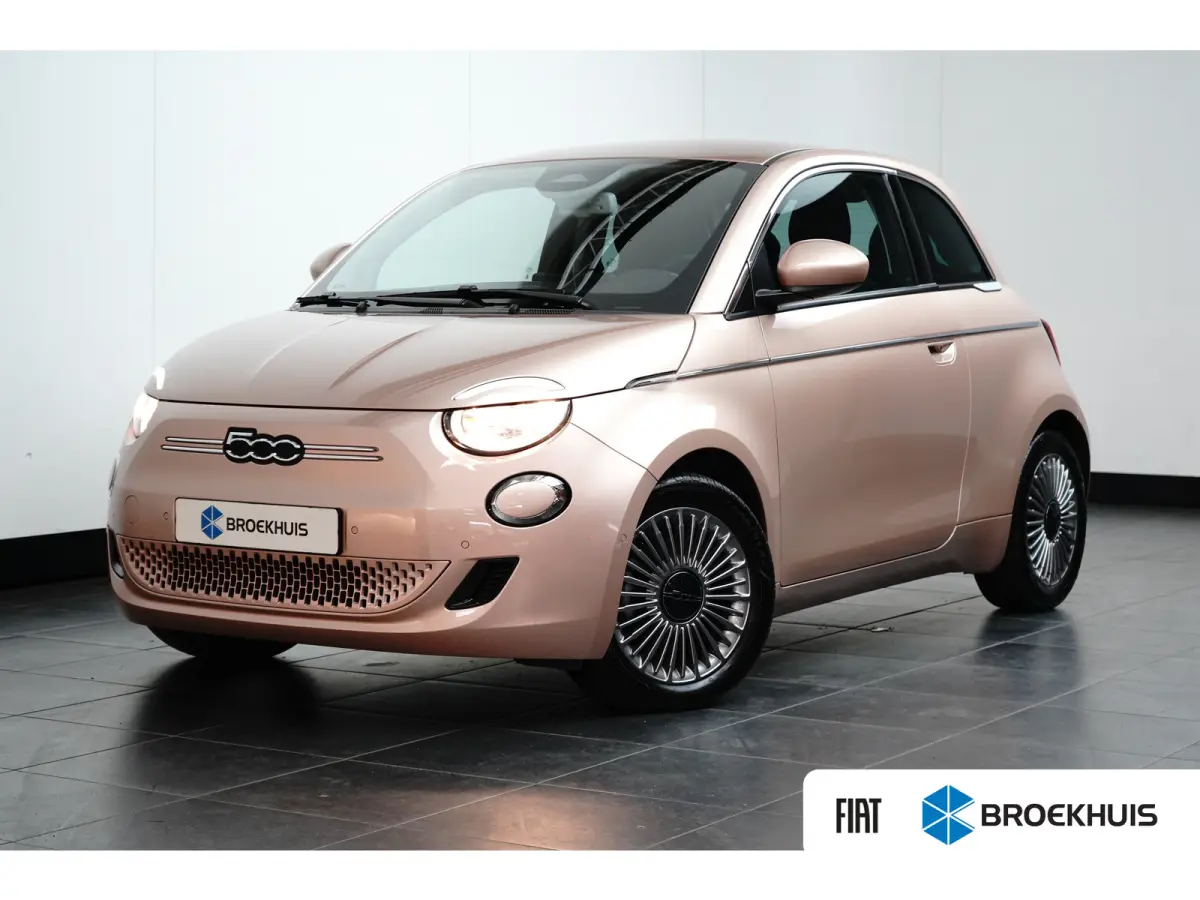 3+1 Icon 42 kWh 118 pk | Stoelverwarming | 16 inch LM-Velgen | Apple Carplay |