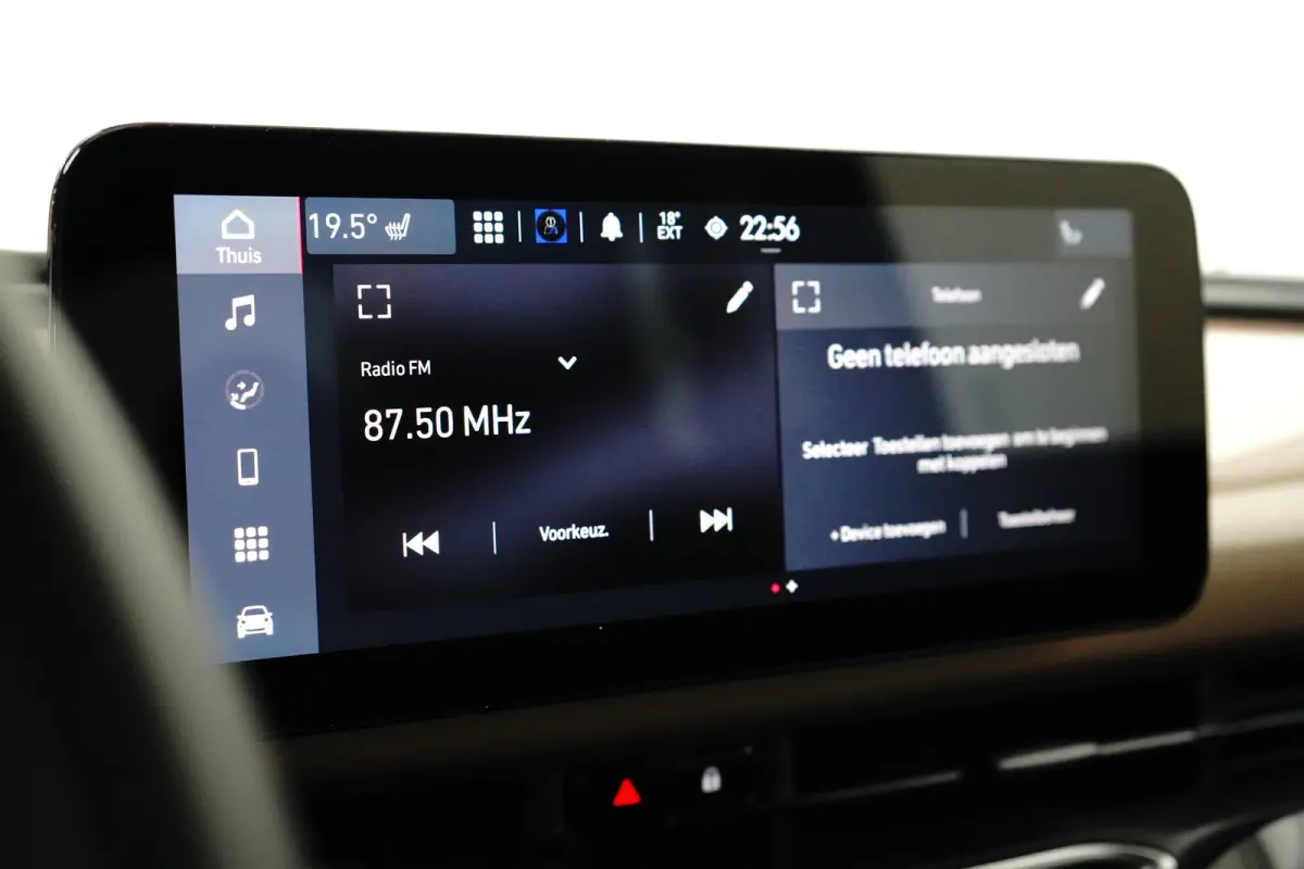 3+1 Icon 42 kWh 118 pk | Stoelverwarming | 16 inch LM-Velgen | Apple Carplay |