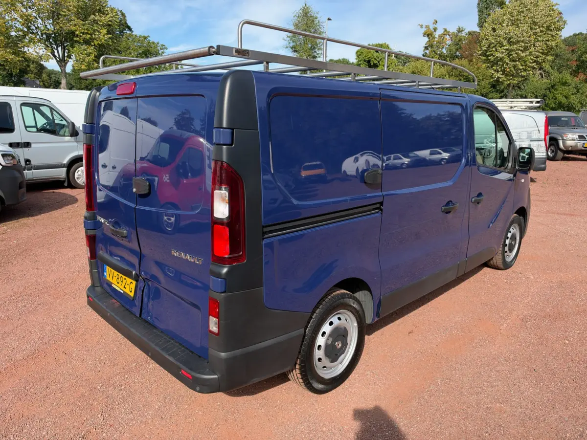 1.6 dCi T29 L1H1 Navigatie / Airco / Imperiaal