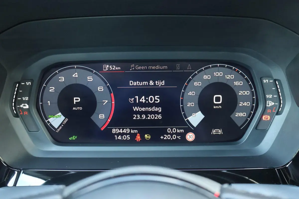 40 TFSIe 204pk Business edition | Trekhaak Afneembaar | Draadloos Carplay | Sportstoelen+verwarming | Draadloze telefoonlader | Privacy glas | Navigatie