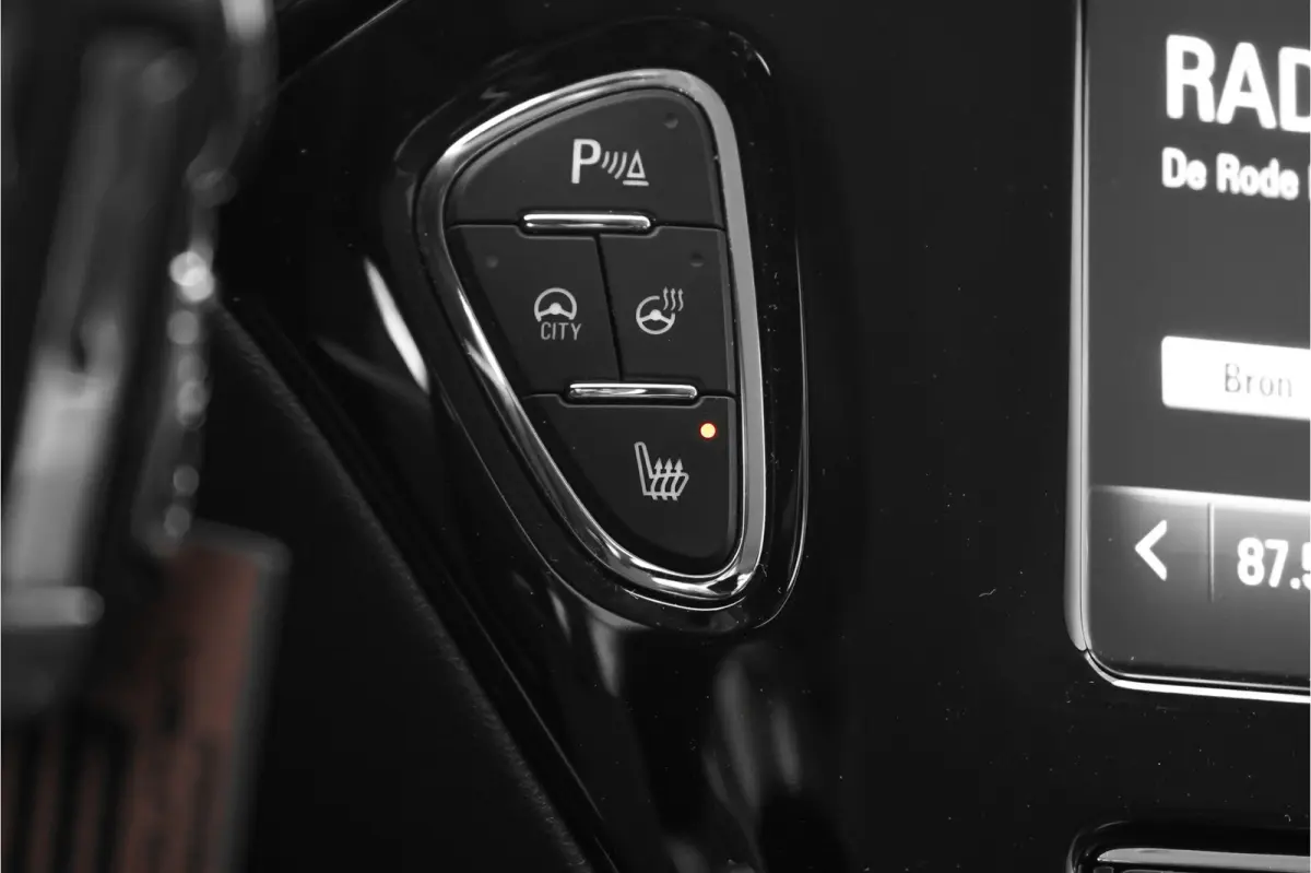 1.4 Unlimited Stuur & Stoelverw Climate Bluetooth