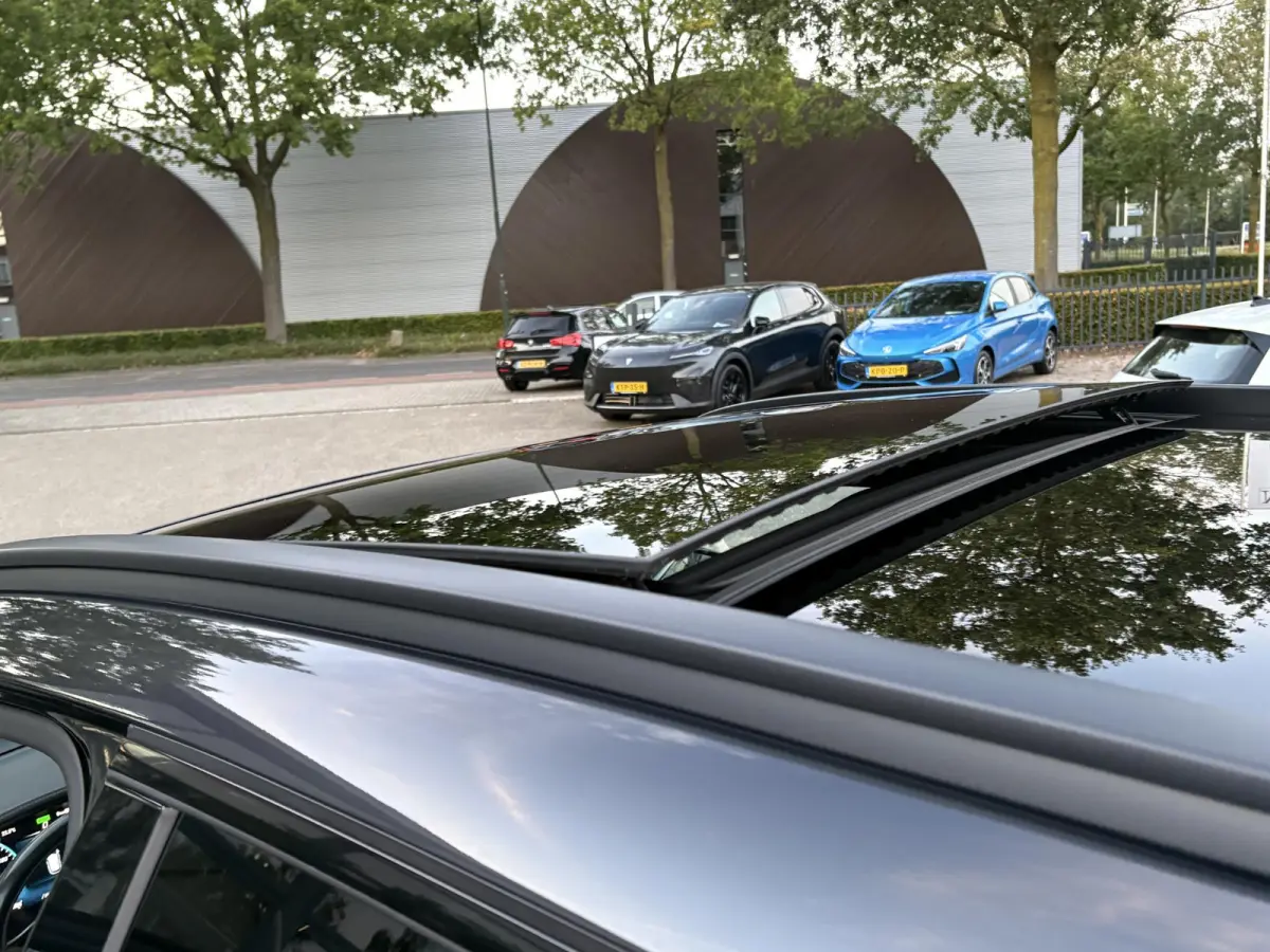 4MATIC Premium Plus VAN: € 43.900- VOOR: € 39.877,- UW HERFSTVOORDEEL: € 4.023,-| PANO| ELEKTRISCHE STOELEN MET MEMORY| ADAPTIVE CRUISE CONTROL| ELEK. TREKHAAK| SFEERVERLICHTING| ELEKT