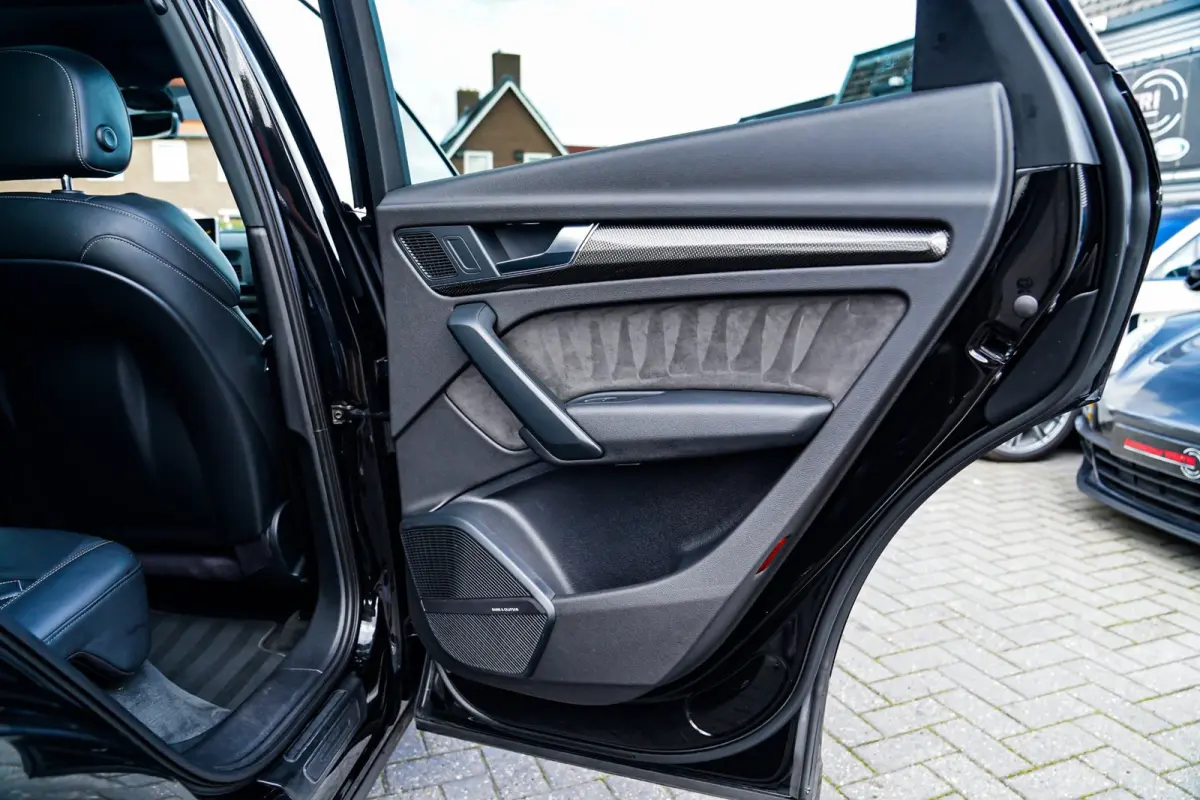 SQ5 3.0 TFSI SQ5 quattro Pro Line Plus | Carbon Pakket | Bang&Olufsen | Trekhaak | Panorama | RS Zetels | Head up | ACC | LED