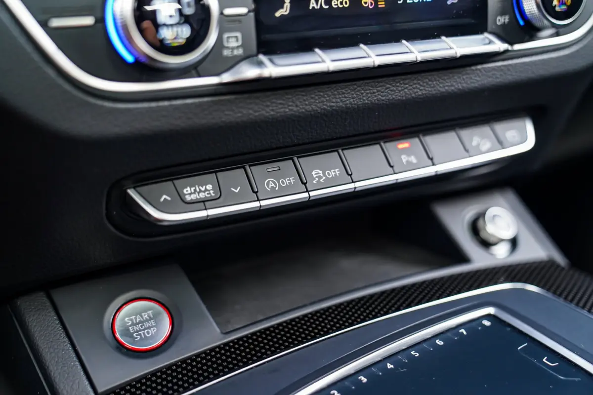 SQ5 3.0 TFSI SQ5 quattro Pro Line Plus | Carbon Pakket | Bang&Olufsen | Trekhaak | Panorama | RS Zetels | Head up | ACC | LED