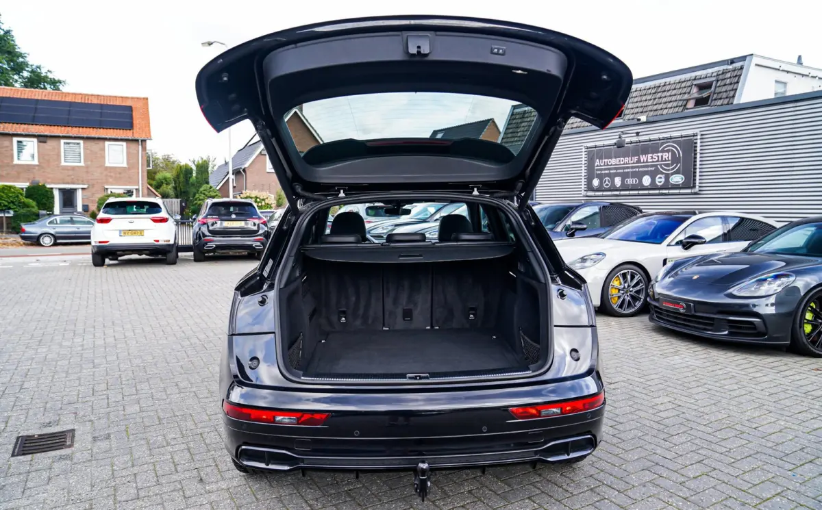 SQ5 3.0 TFSI SQ5 quattro Pro Line Plus | Carbon Pakket | Bang&Olufsen | Trekhaak | Panorama | RS Zetels | Head up | ACC | LED