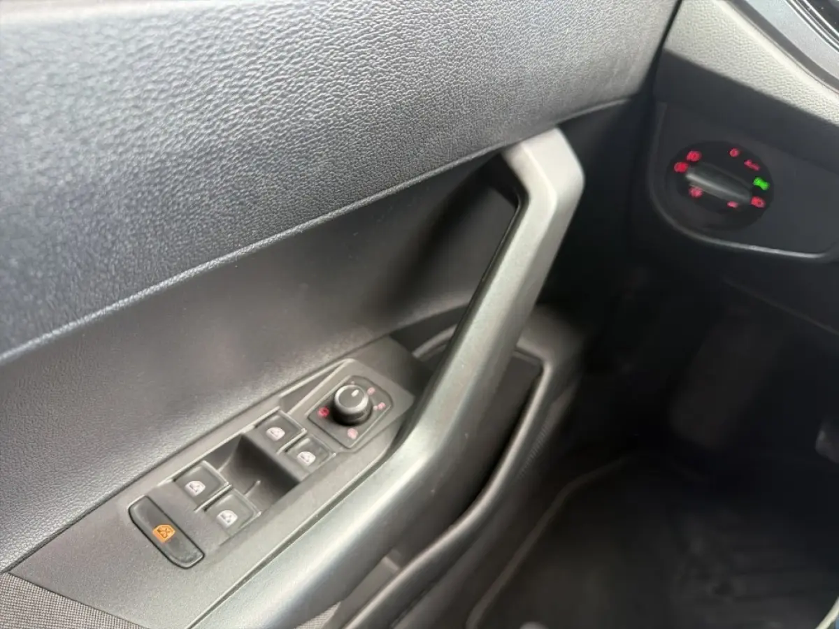 1.0 TSI HIGHLINE PDC/DIG-DASH/ACC/CLIMA/CARPLAY/NAVI
