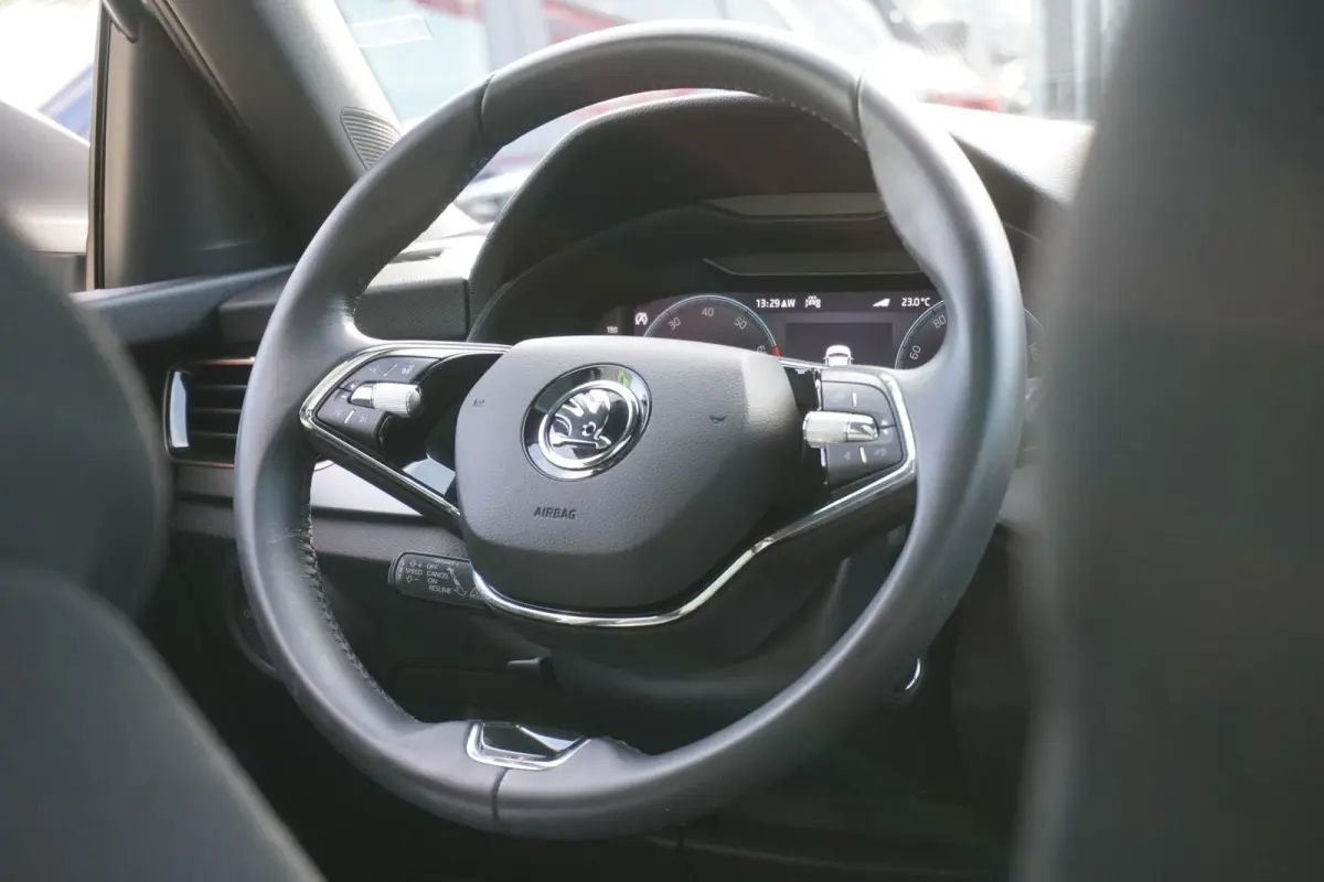 1.5 TSI 150pk DSG ACT Business Edition | Panoramadak | Trekhaak | Navigatie | Camera | Adaptive Cruise | Clima | stoel/stuur Verwarming