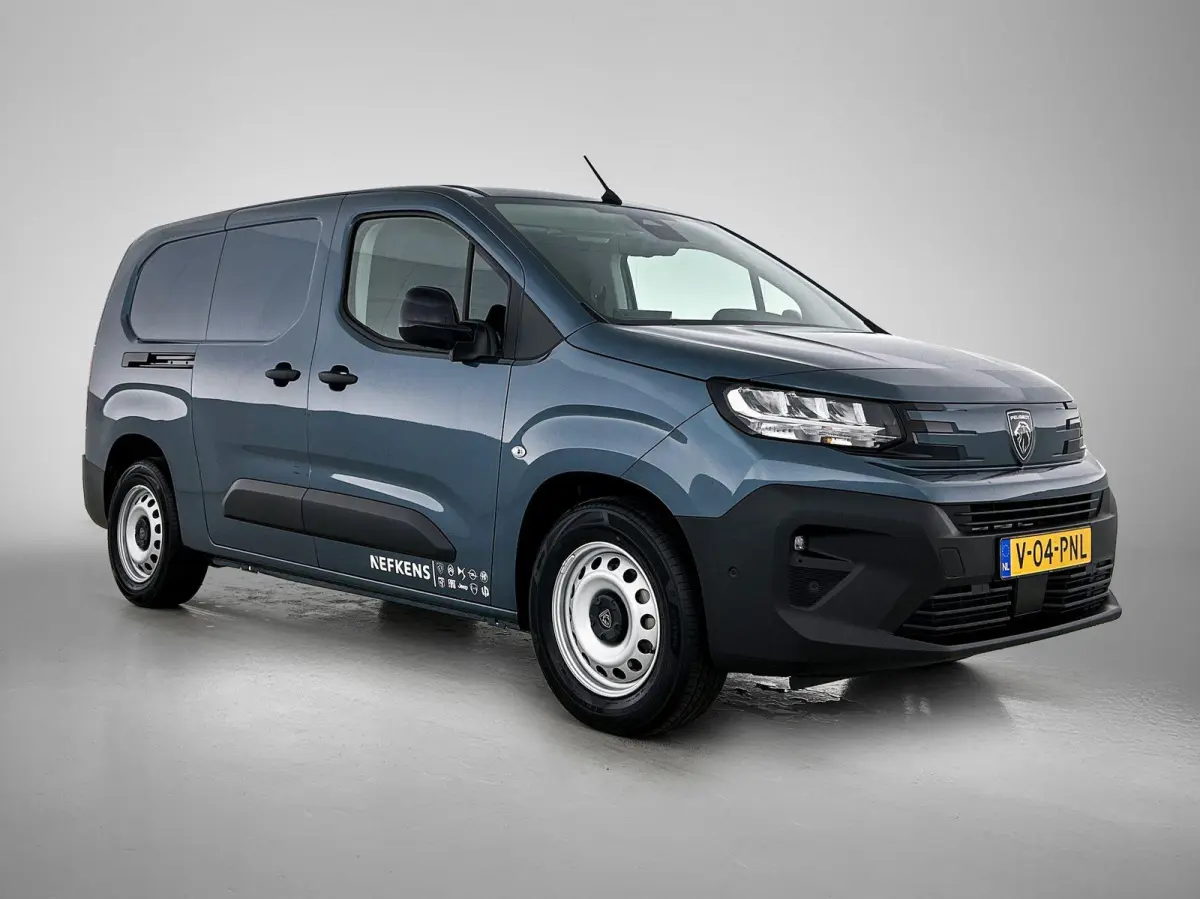 XL 50 kWh 136pk | DEMO | Extreem lage kilometerstand! | 330km WLTP Actieradius | Navigatie | Houten laadruimte inrichting | Achteruitrijcamera | Led verlichting