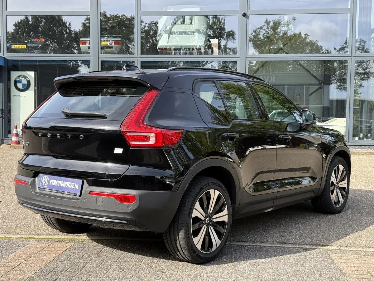 Core 70 kWh VAN: € 31.900- VOOR: € 29.877,- UW HERFSTVOORDEEL: € 2.023,-| SOH 91%| ELEK. TREKHAAK| WINTERPAKKET| STOEL +STUURVERWARMING| WARMTEPOMP| ACHTERUITRIJCAMERA| RIJKLAARPRIJS I