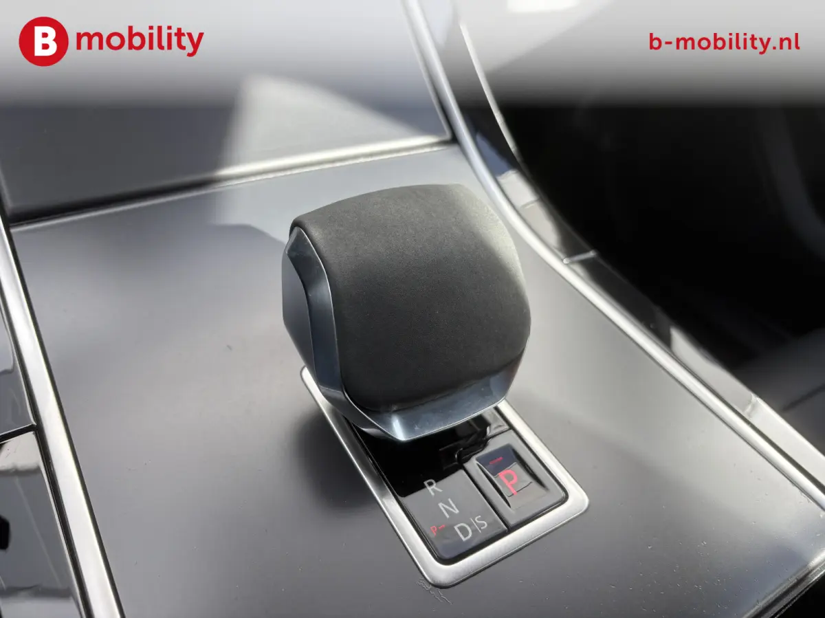 2.0 P400e AWD Dynamic SE PHEV Panoramadak Meridian Sound | Adaptive Cruise Control | 360 Camera | Leer | DAB
