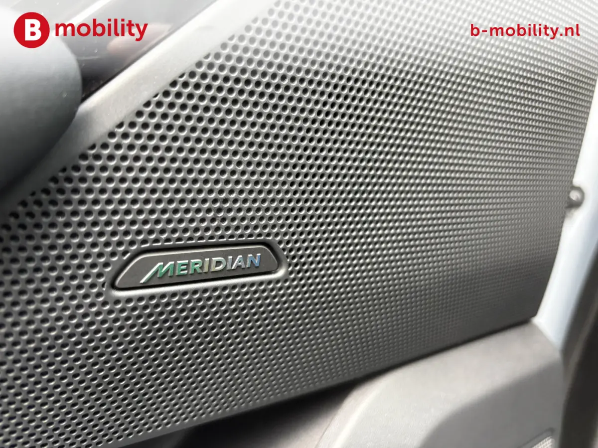 2.0 P400e AWD Dynamic SE PHEV Panoramadak Meridian Sound | Adaptive Cruise Control | 360 Camera | Leer | DAB