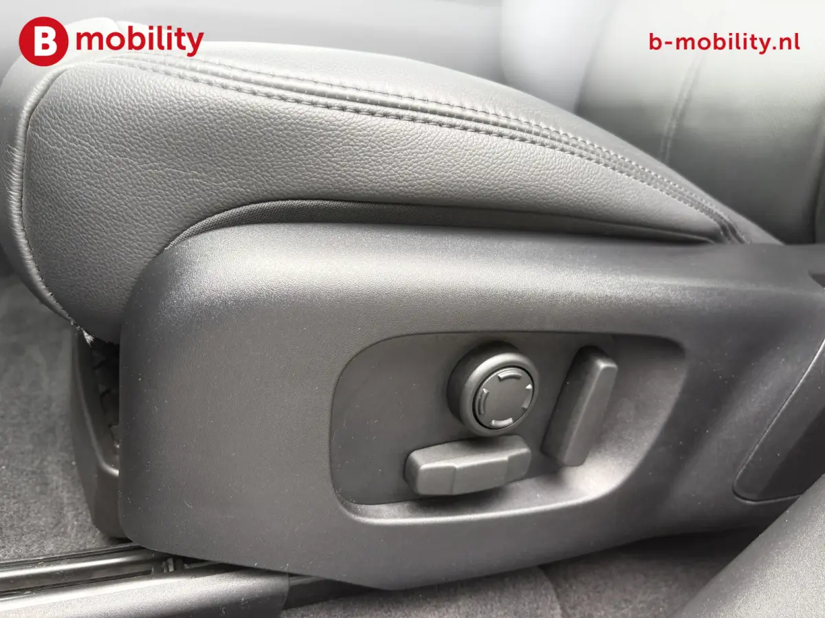 2.0 P400e AWD Dynamic SE PHEV Panoramadak Meridian Sound | Adaptive Cruise Control | 360 Camera | Leer | DAB
