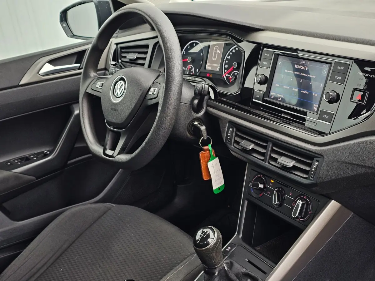 1.0 TSI bj 2018 Airco/Cruise APK 30-06-2027