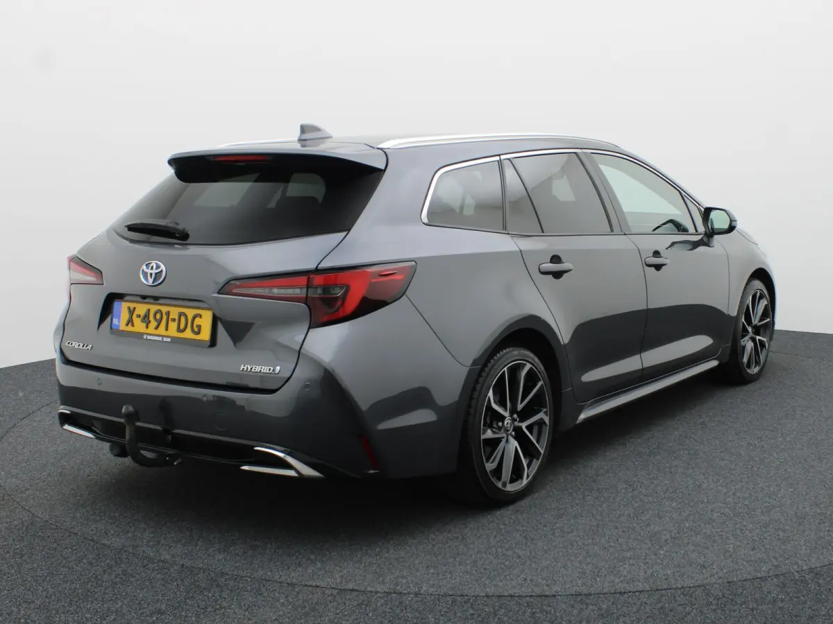 Hybrid 200 Executive | JBL | Head Up | Trekhaak afnb. | BSM | Keyless | Elk. A-klep | Prijs Rijklaar!!