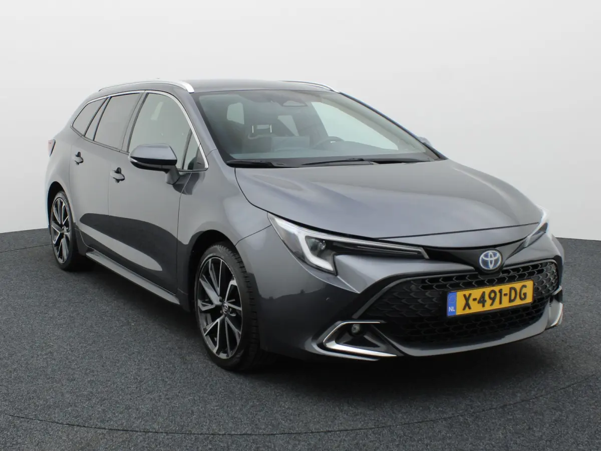 Hybrid 200 Executive | JBL | Head Up | Trekhaak afnb. | BSM | Keyless | Elk. A-klep | Prijs Rijklaar!!