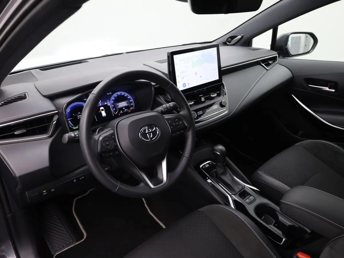 Hybrid 200 Executive | JBL | Head Up | Trekhaak afnb. | BSM | Keyless | Elk. A-klep | Prijs Rijklaar!!