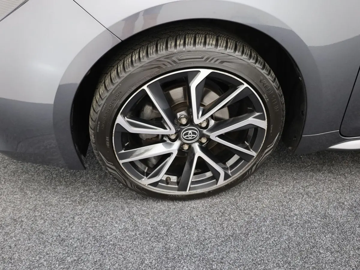 Hybrid 200 Executive | JBL | Head Up | Trekhaak afnb. | BSM | Keyless | Elk. A-klep | Prijs Rijklaar!!