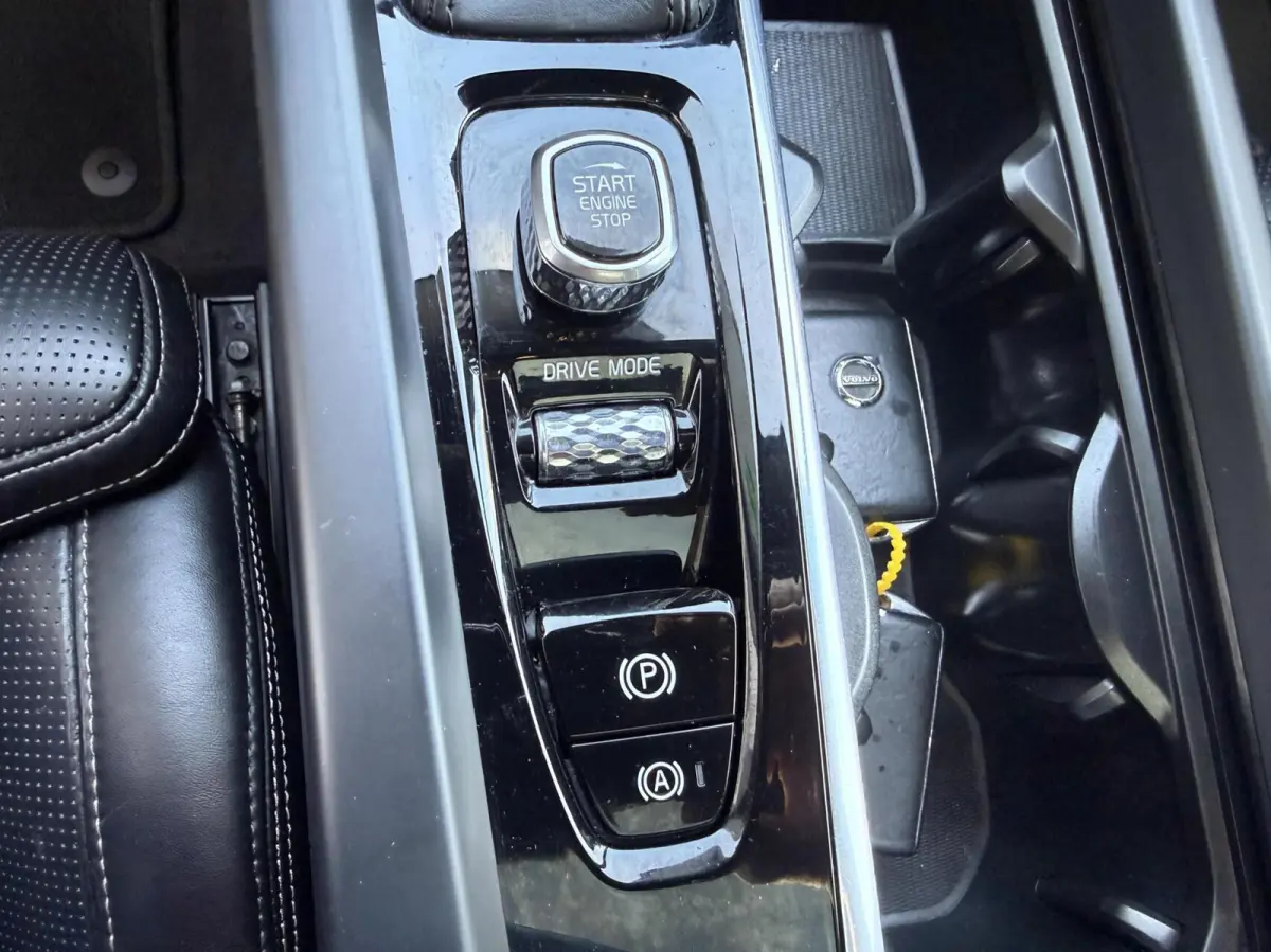2.0 T5 AWD Inscription CARPLAY/PANO *ALL-IN PRIJS*