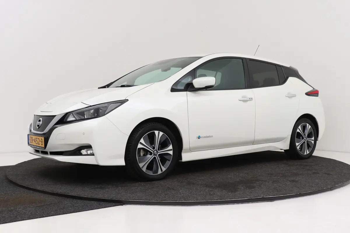 N-Connecta 40 kWh | Org NL | SOH 88% | CarPlay | Stoelverwarming V+A | Climate Control |