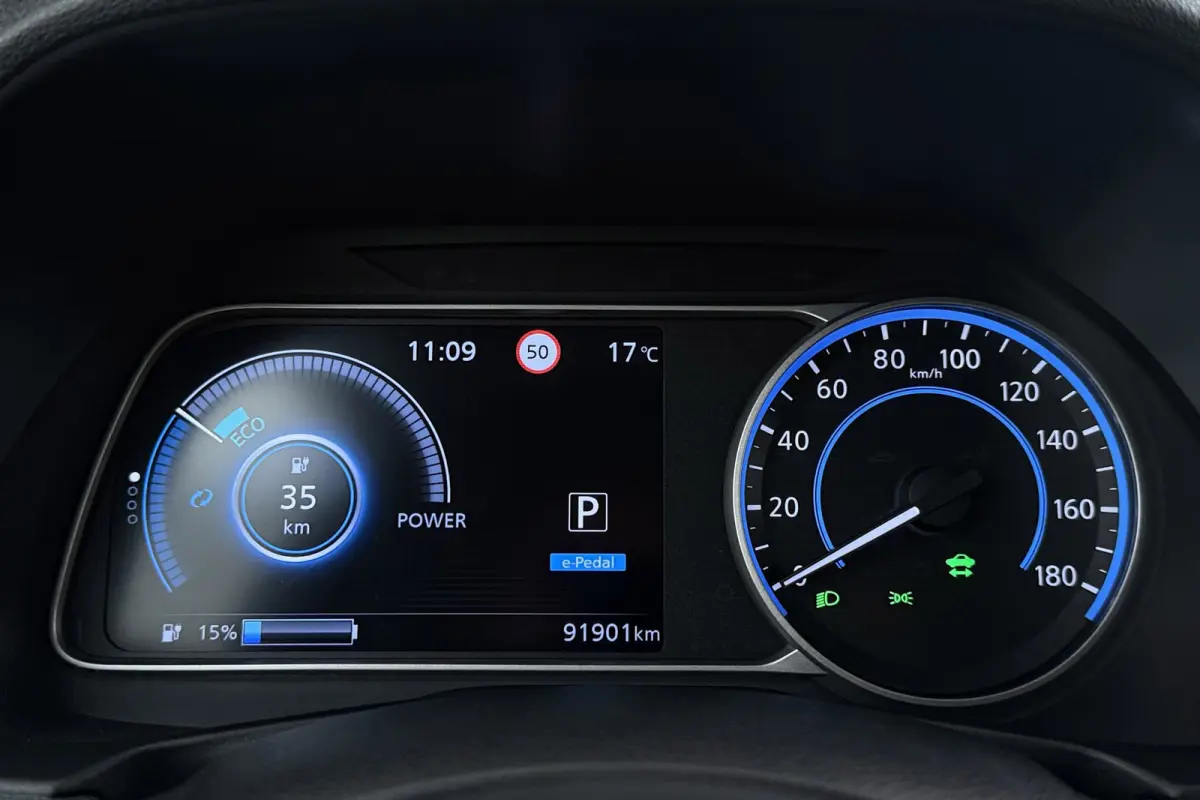 N-Connecta 40 kWh | Org NL | SOH 88% | CarPlay | Stoelverwarming V+A | Climate Control |