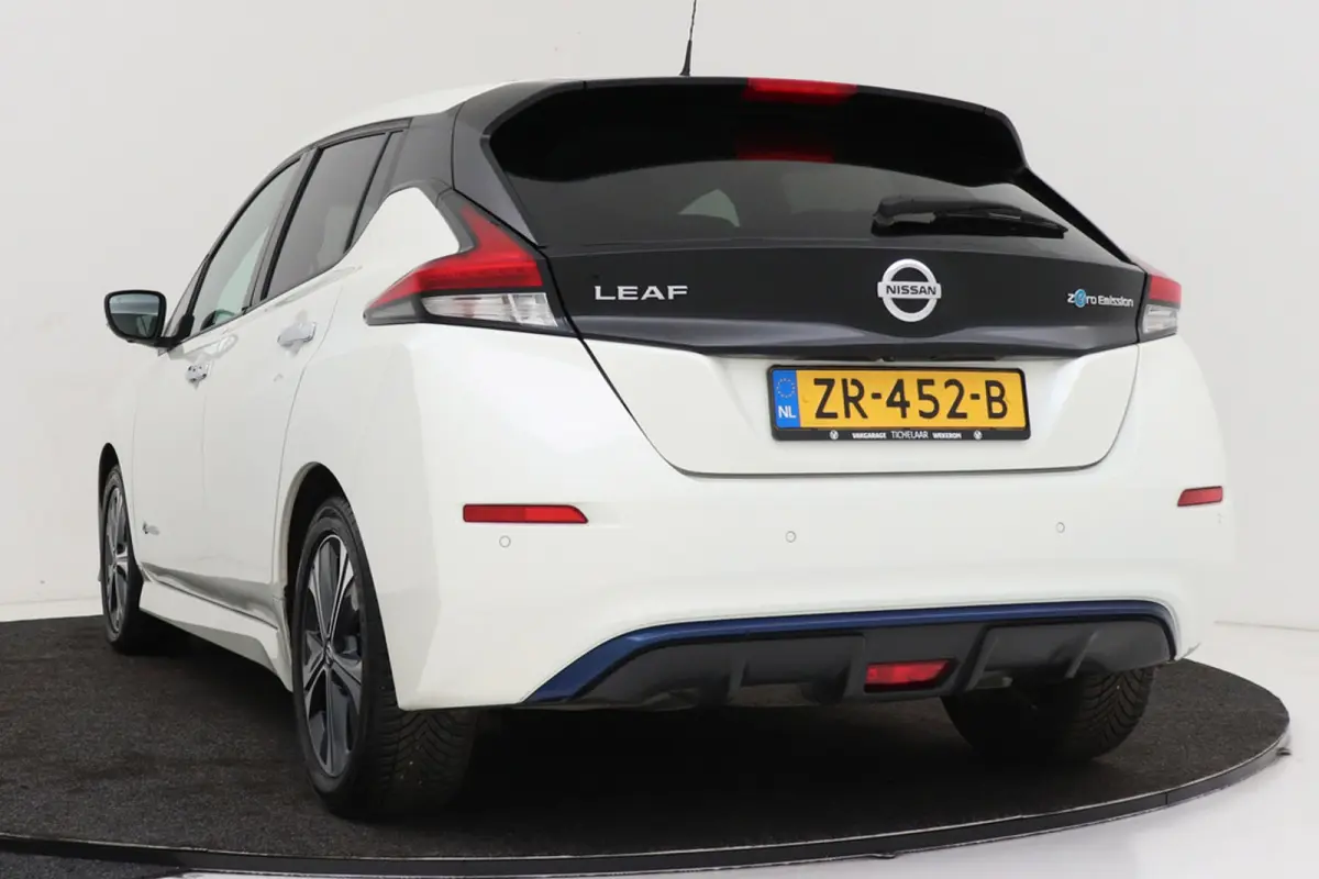 N-Connecta 40 kWh | Org NL | SOH 88% | CarPlay | Stoelverwarming V+A | Climate Control |
