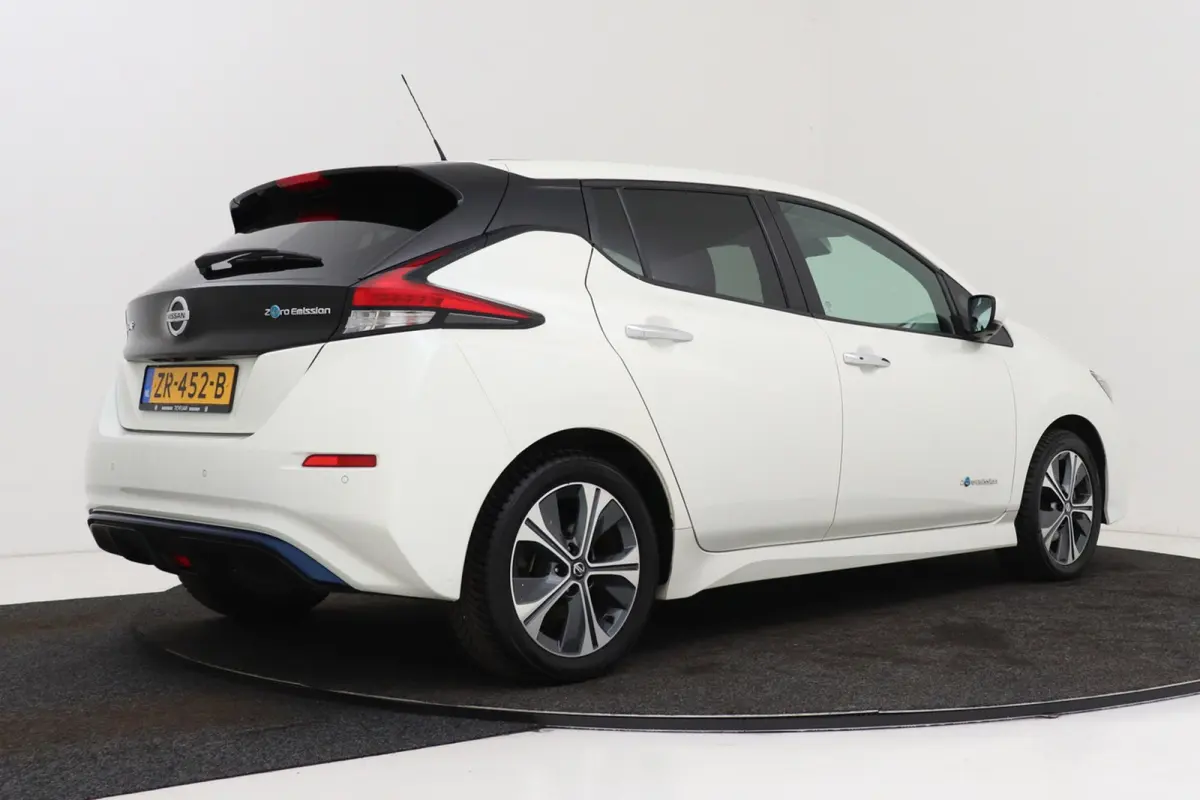 N-Connecta 40 kWh | Org NL | SOH 88% | CarPlay | Stoelverwarming V+A | Climate Control |