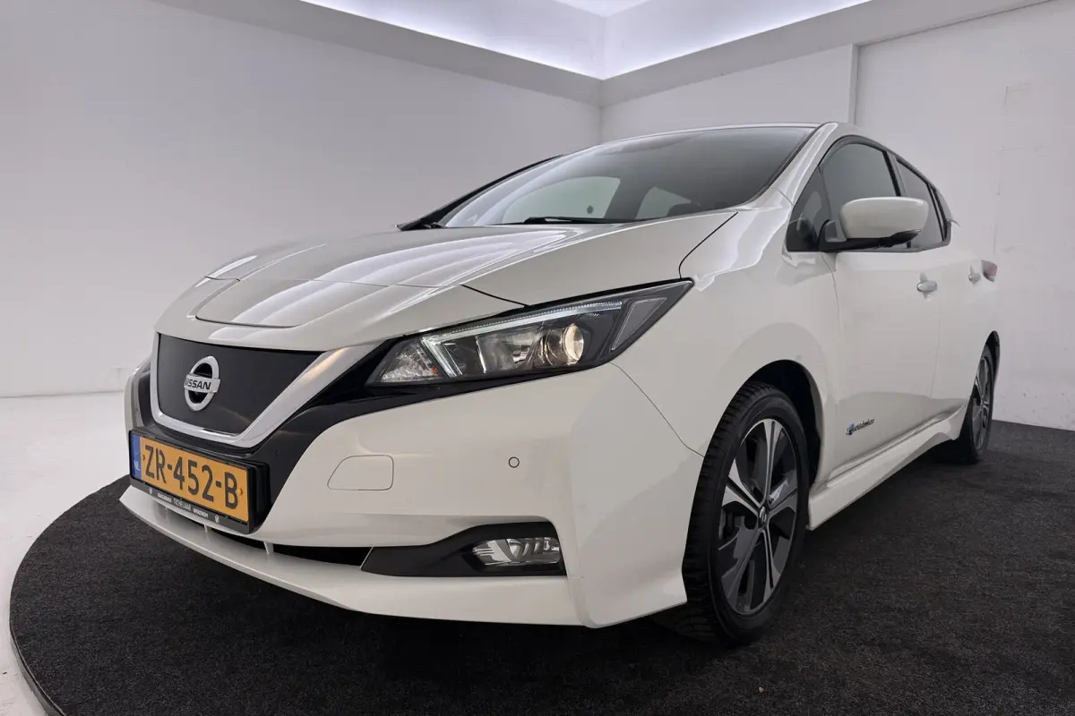 N-Connecta 40 kWh | Org NL | SOH 88% | CarPlay | Stoelverwarming V+A | Climate Control |