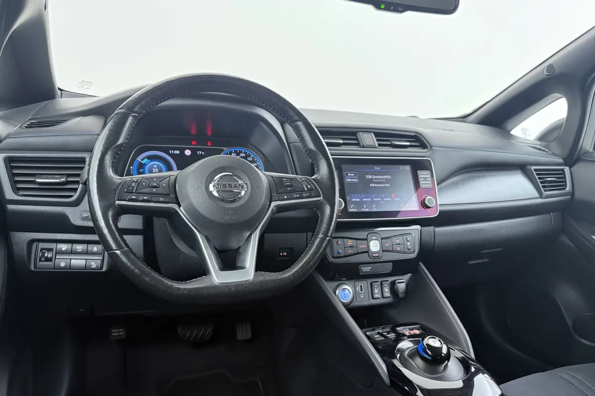 N-Connecta 40 kWh | Org NL | SOH 88% | CarPlay | Stoelverwarming V+A | Climate Control |