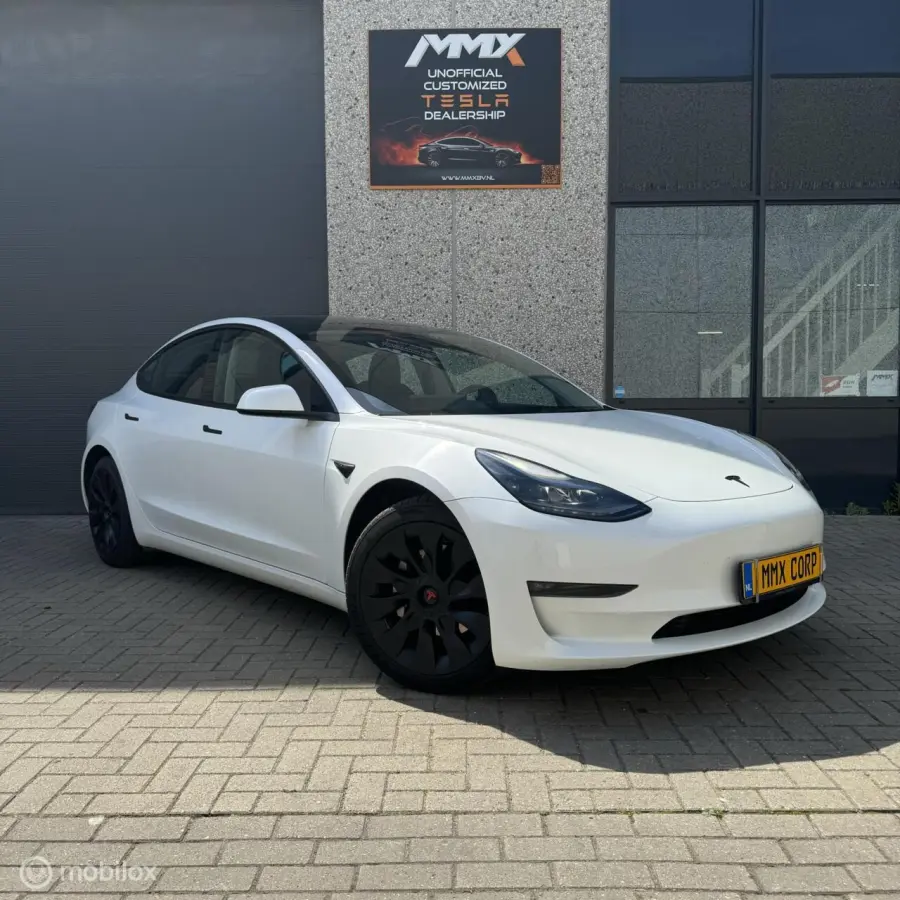 Long Range AWD + MMX PACK + IAP + SOH 92.1%