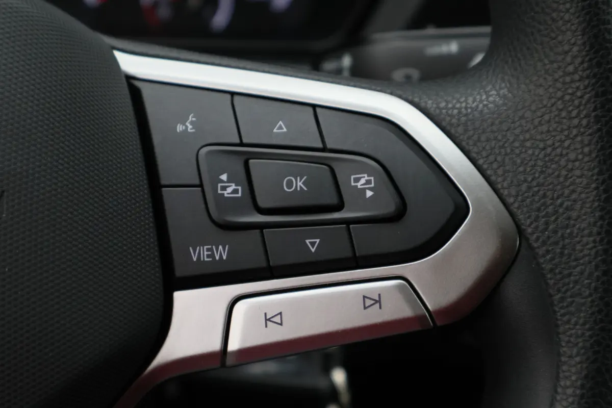 2.0 TDI Comfort Airco, Cruise, Camera, Apple Carplay, Elektrisch Pakket, PDC, 18''