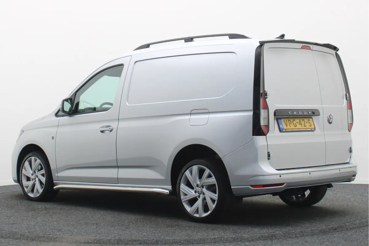 2.0 TDI Comfort Airco, Cruise, Camera, Apple Carplay, Elektrisch Pakket, PDC, 18''
