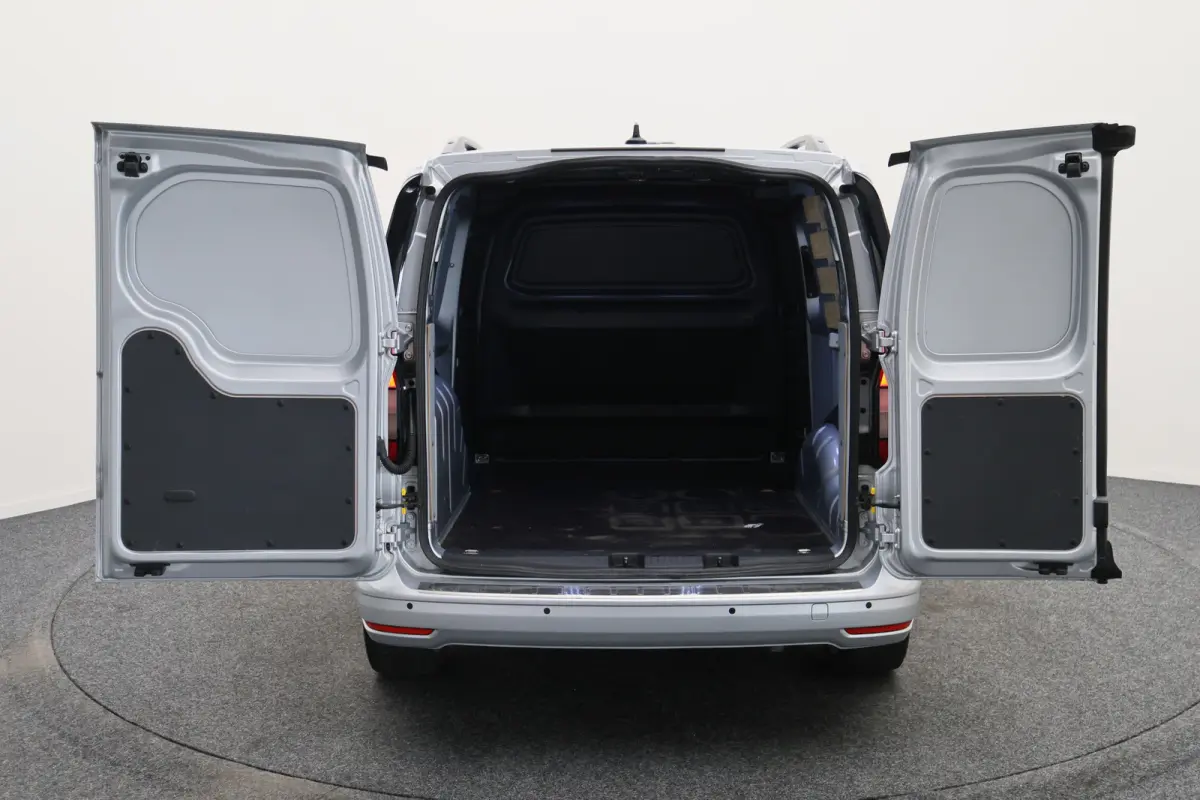2.0 TDI Comfort Airco, Cruise, Camera, Apple Carplay, Elektrisch Pakket, PDC, 18''