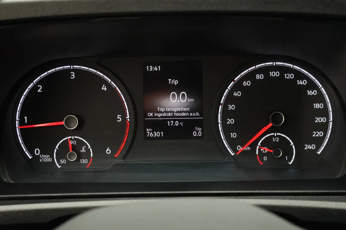 2.0 TDI Comfort Airco, Cruise, Camera, Apple Carplay, Elektrisch Pakket, PDC, 18''