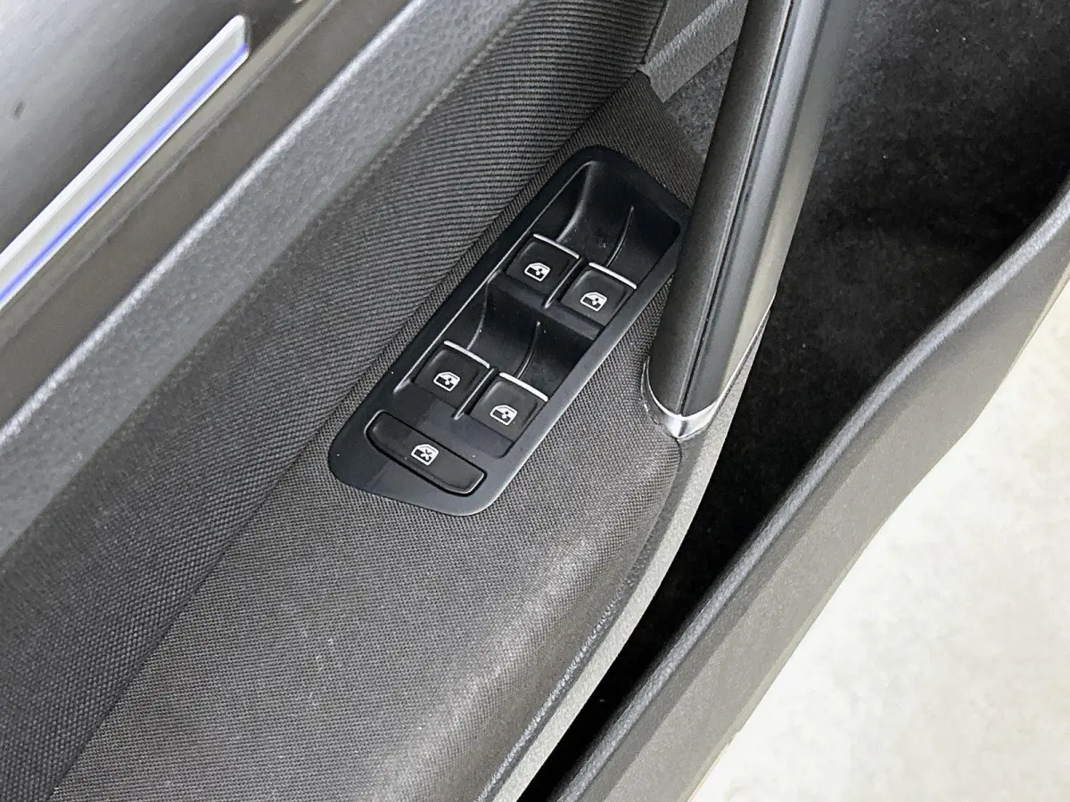 1.4 TSI PHEV GTE | Automaat | Climate Control | Achteruitrijcamera | Cruise Control | Lichtmetalen Velgen |