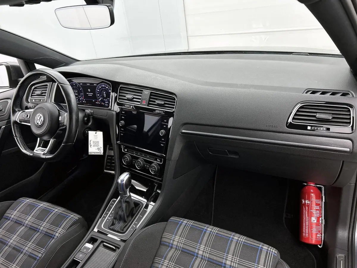 1.4 TSI PHEV GTE | Automaat | Climate Control | Achteruitrijcamera | Cruise Control | Lichtmetalen Velgen |