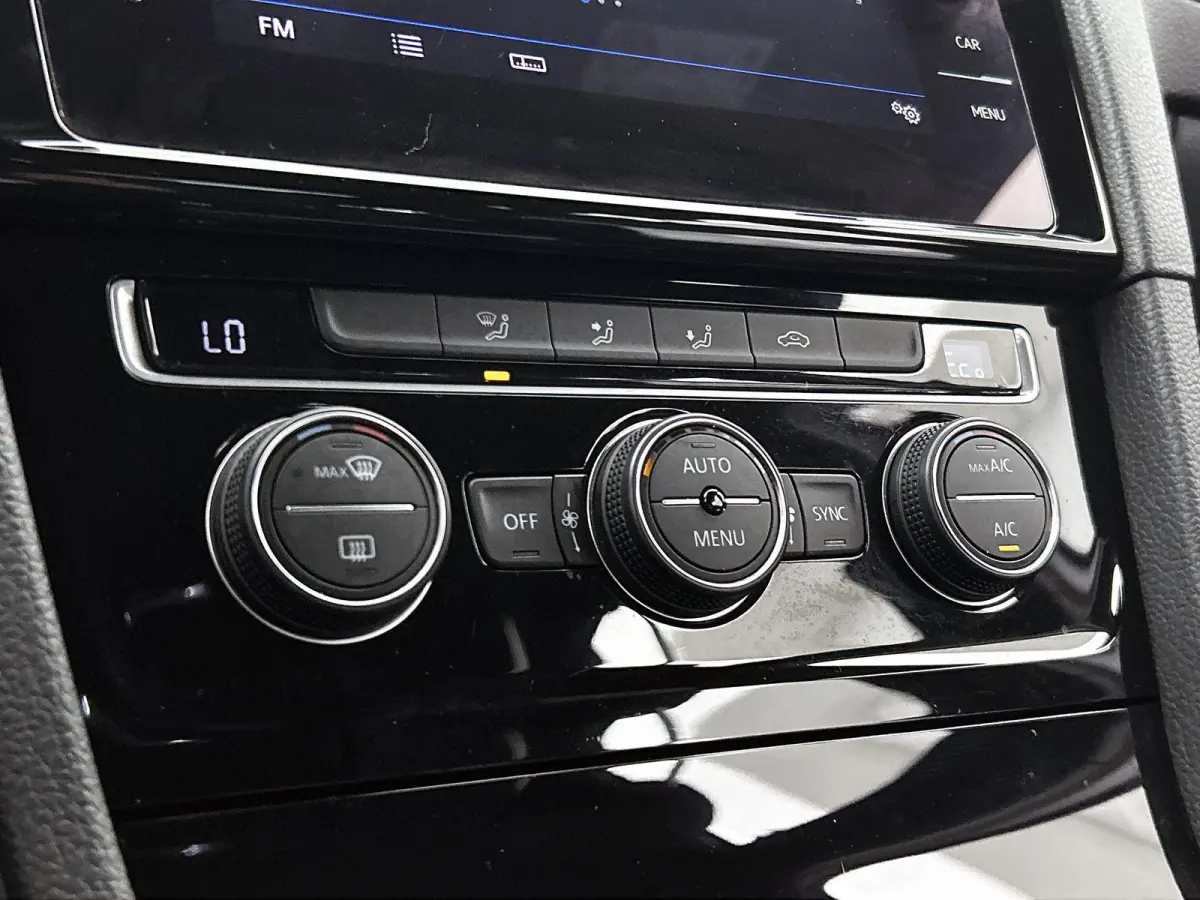 1.4 TSI PHEV GTE | Automaat | Climate Control | Achteruitrijcamera | Cruise Control | Lichtmetalen Velgen |