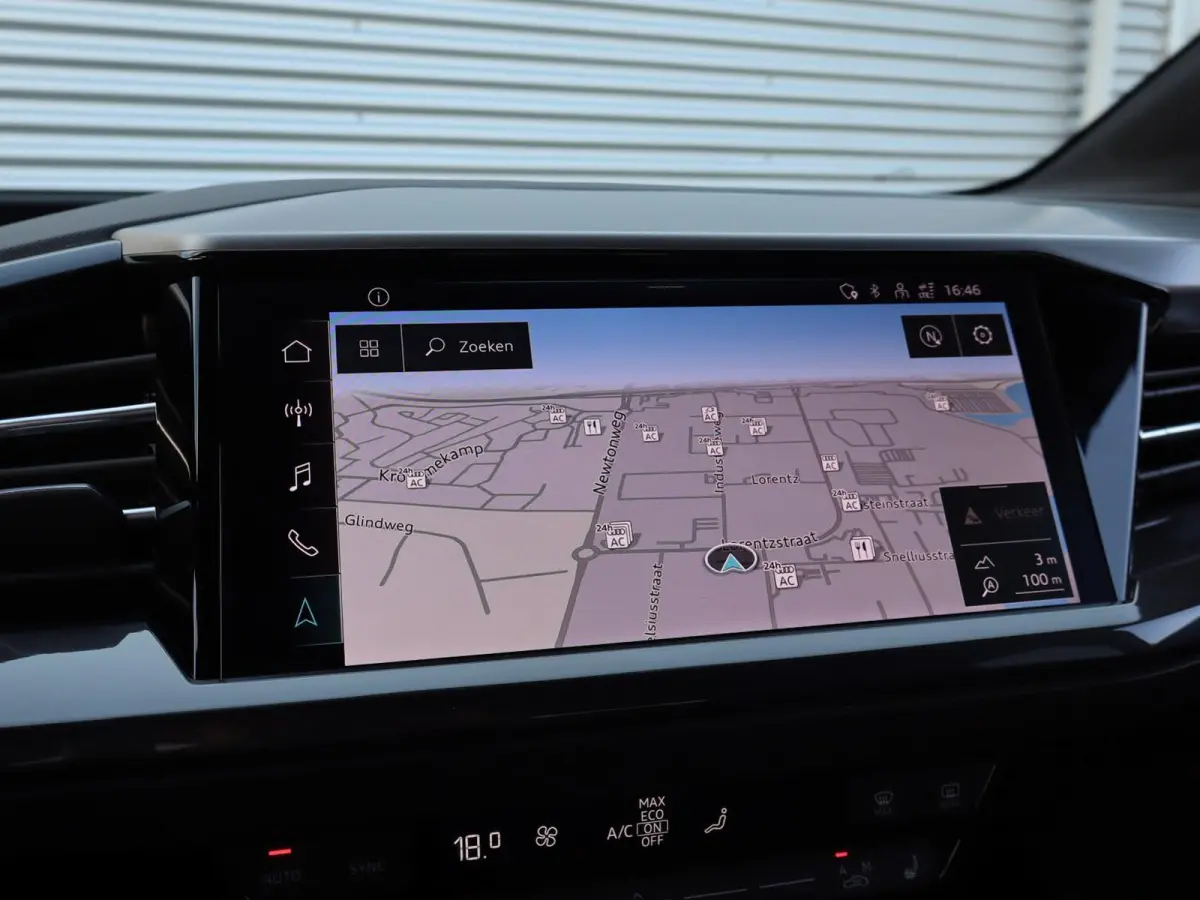 35 170pk S edition 55 kWh | Apple Carplay/Android Auto | Voorstoelen Verwarmd | Achteruitrijcamera | Adaptive Cruise | Matrix LED | Waterpomp