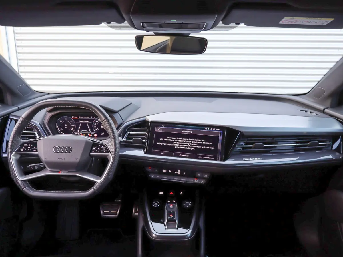 35 170pk S edition 55 kWh | Apple Carplay/Android Auto | Voorstoelen Verwarmd | Achteruitrijcamera | Adaptive Cruise | Matrix LED | Waterpomp