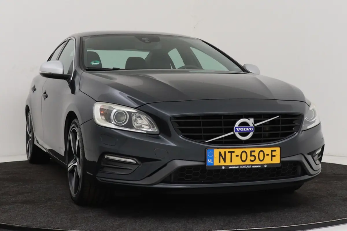 1.5 T3 Nordic+ | Trekhaak | Org NL | Dealer Ond. | R-Design | Stoelverwarming | Navigatie | Xenon |