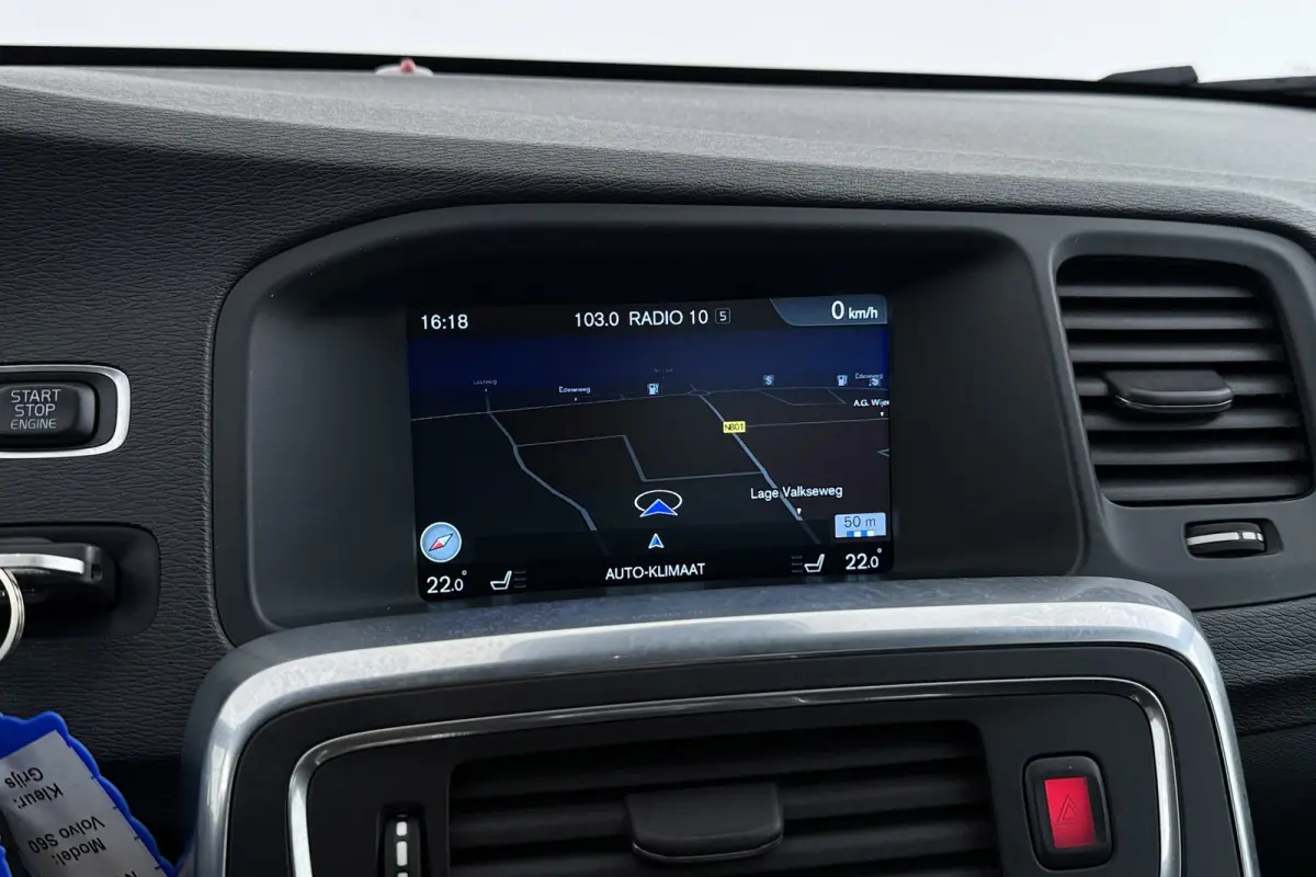 1.5 T3 Nordic+ | Trekhaak | Org NL | Dealer Ond. | R-Design | Stoelverwarming | Navigatie | Xenon |